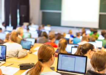 Кого зі студентів переведуть навчатися на бюджет (перелік)