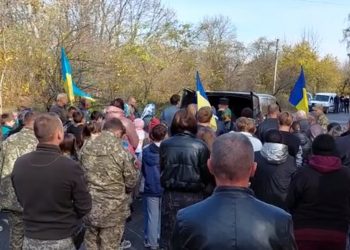 Захисника Віктора Довгалюка поховали на Лановеччині