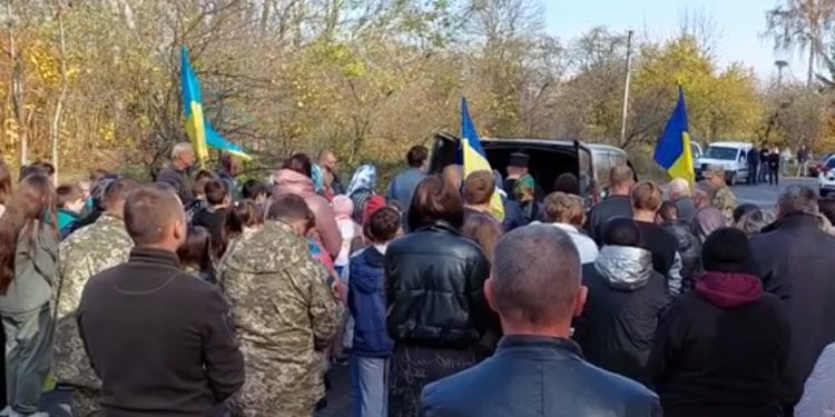 Захисника Віктора Довгалюка поховали на Лановеччині