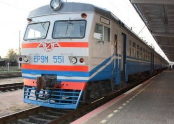 Змінили розклад руху електрички, яка курсує до Тернополя