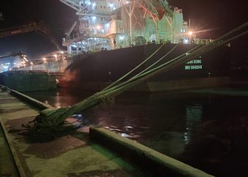 П’ять суден із зерном вийшли з портів України за дві доби