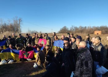 Україна звільнила з російського полону 60 військових та повернула додому 49 тіл захисників