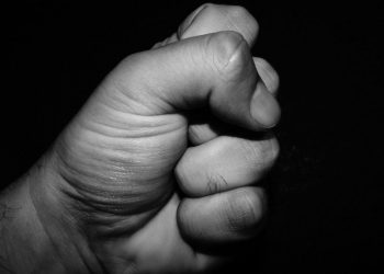 Трьом правоохоронцям, які катували тернополян, оголосили підозру