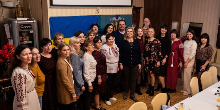 Звільнених з полону українок реабілітовували у Польщі