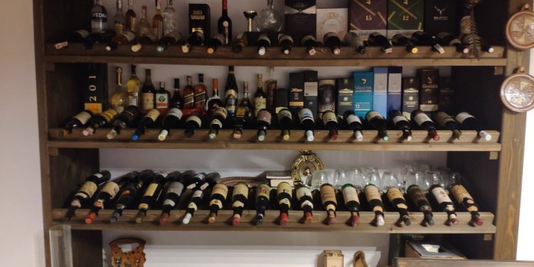 Справу тернопільського податківця, якого підозрюють у поборах, скерували до суду