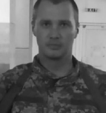 Із полеглим воїном В’ячеславом Гончаренком прощаються на Кременеччині