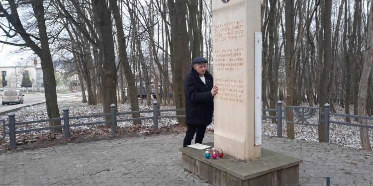 Пам’ять жертв Голокосту вшанували в Тернополі