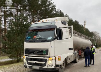 Нетверезого водія вантажівки виявили в Тернополі