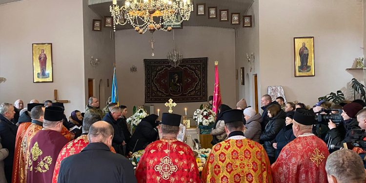 Бійця Назарія Шимківа ховають сьогодні у Тернополі