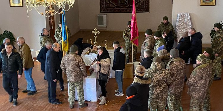 Бійця Назарія Шимківа ховають сьогодні у Тернополі