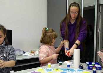 Акцію для дітей з Харківщини та Миколаївщини організували у БФ “Карітас. Тернопіль”