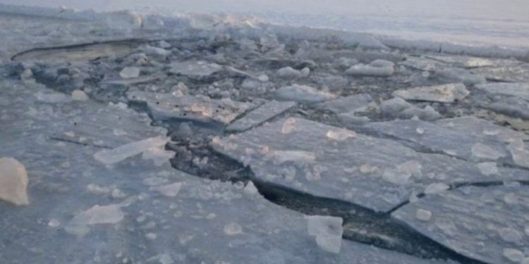 Двоє хлопців провалилися під лід на ставку у Скалаті