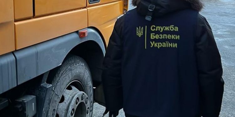 Стало відомо, чому проводять обшуки на Тернопільській митниці