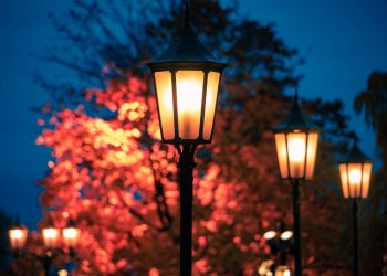 Вуличне освітлення тепер буде увімкнене до 23.00 у Тернополі