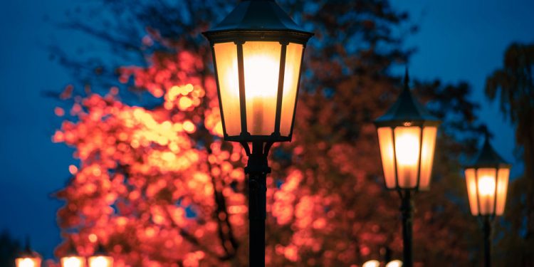 Вуличне освітлення тепер буде увімкнене до 23.00 у Тернополі