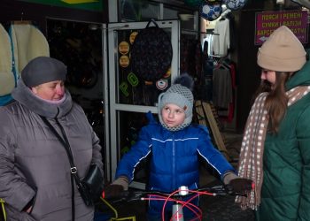 Благодійники подарували Юрчику з Прошової велосипед