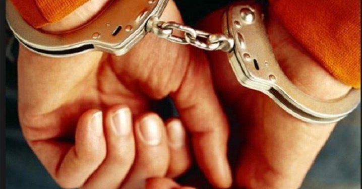 Зловмисник обікрав підвал багатоповерхівки у Тернополі