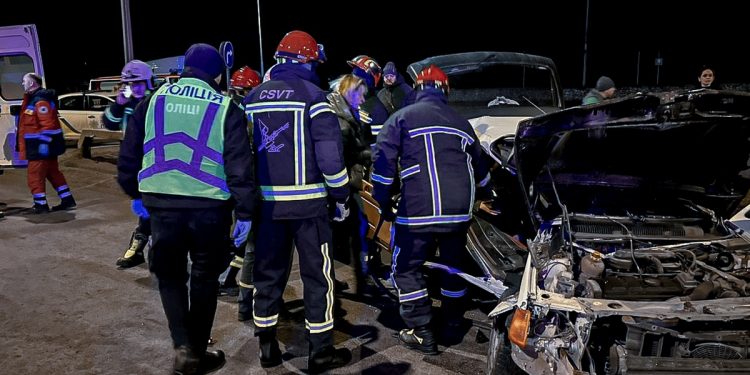 У жахливій аварії на Об’їзній травмувалися люди