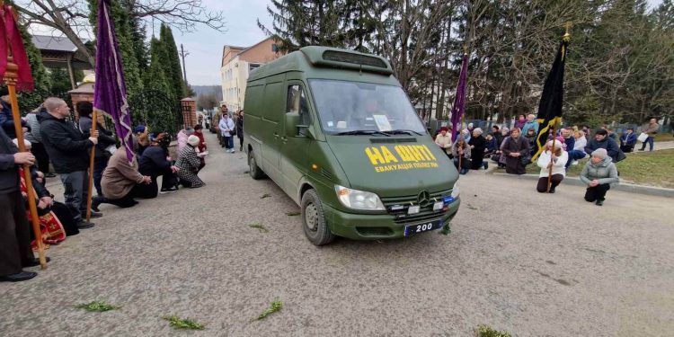 Тіло військового Миколи Деревенчука зустріли на Борщівщині