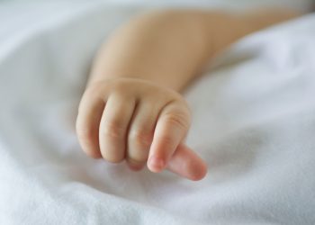 Жінці, яка втопила новонароджену доньку в унітазі, суд виніс вирок