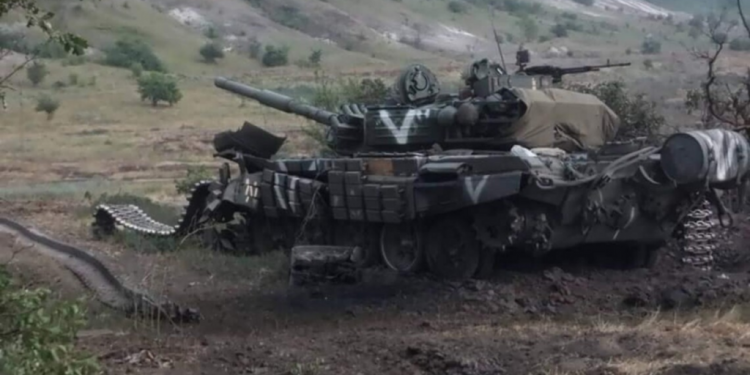 Майже тисячу російських загарбників ліквідували ЗСУ за добу