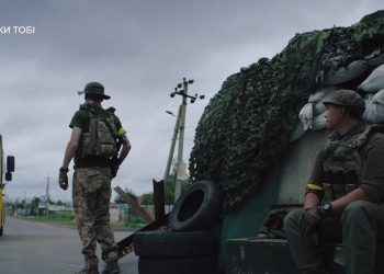 Як спілкуватися із військовими, аби не зробити їм боляче — поради бійців і психологів