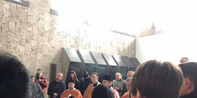 Із військовим Віталієм Рибальським прощаються у Тернополі