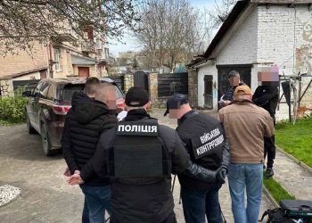 У незаконному перевезенні військовозобов’язаного через кордон підозрюють тернополянина