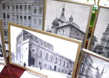 Унікальні вишиті світлини давніх місцин Тернополя презентували до дня заснування міста