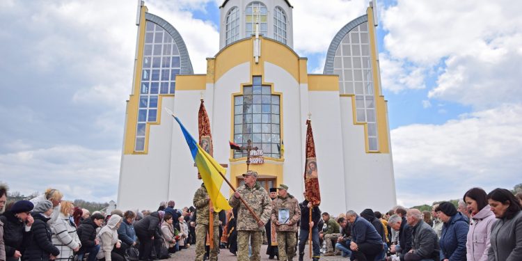 Тіло воїна Андрія Скобліна зустріли в Чорткові