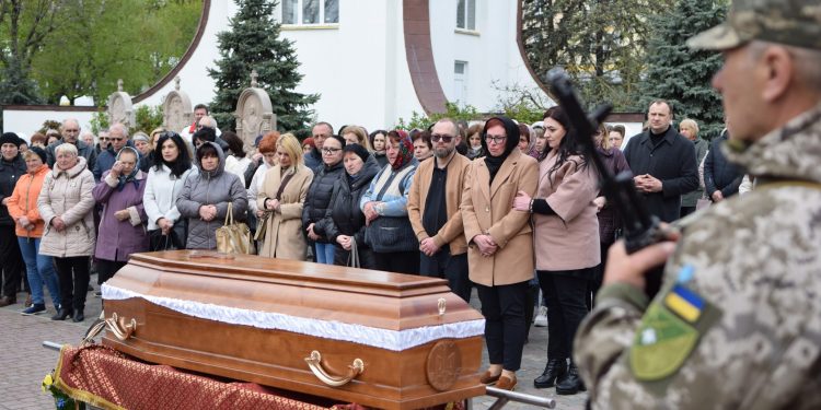 Тіло воїна Андрія Скобліна зустріли в Чорткові