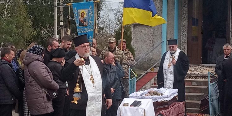 Із військовими Миколою Ткачуком і Андрієм Танчаком попрощалися на Тернопільщині