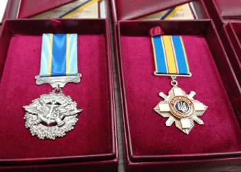 Посмертні відзнаки полеглих воїнів вручили рідним у Тернополі