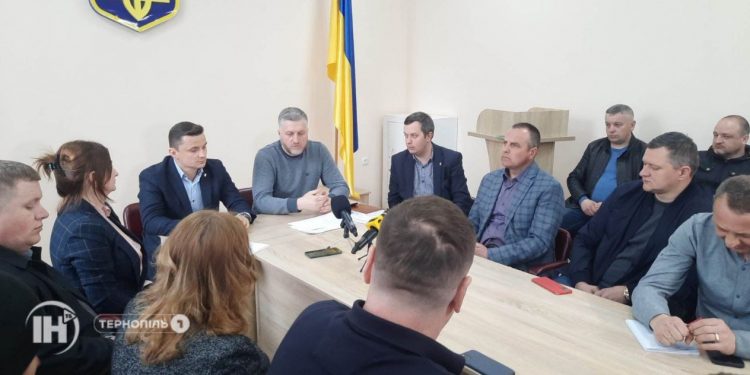 Правомірність використання об’єктів Почаївської лаври вивчала комісія Тернопільської обласної ради в Почаєві