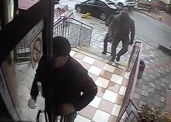 Судитимуть тернопільських правоохоронців, які побили підозрюваного, аби той зізнався у злочині