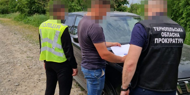 Колишній помічник лісничого зрубав 900 дерев на Тернопільщині