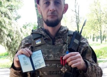 Військовий Андрій Паряк з Тернопільщини отримав почесну відзнаку