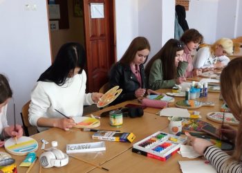 Сувеніри для продажу за кордоном виготовляють тернопільські студенти
