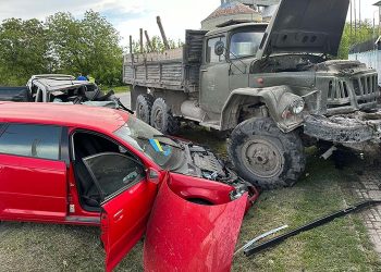 Водій загинув, восьмирічна дитина травмована: наслідки ДТП у Кременці