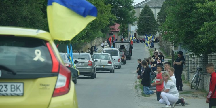 Воїна Олега Стахіва ховають на Зборівщині