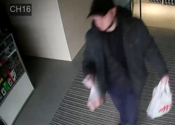 Поліція шукає злочинця, який обікрав магазин на Карпенка