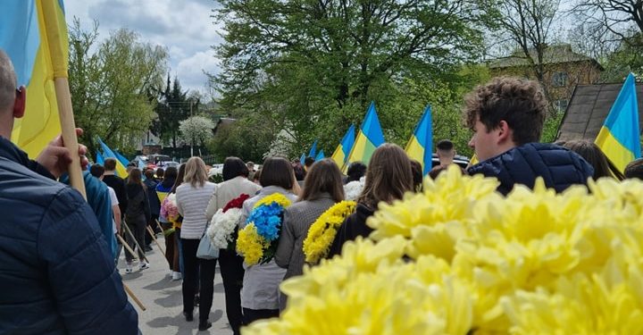 Із військовим Русланом Почигайлом попрощалися у Підгаєцькій громаді