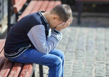 Злодій обікрав хлопчика на дитячому  майданчику в Тернополі