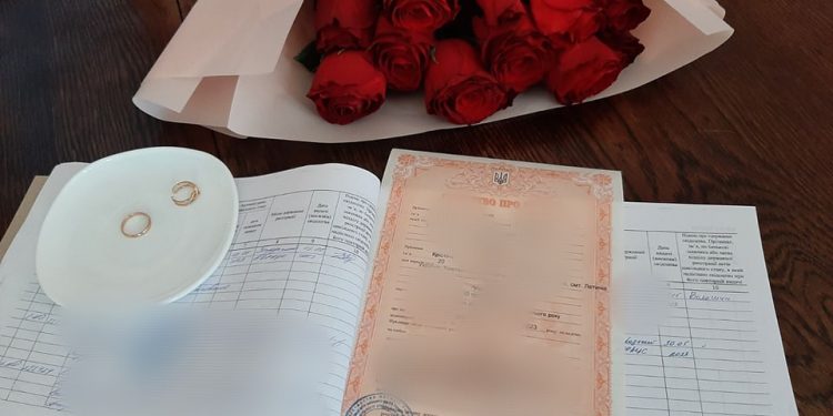 Закохана пара одружилася у Збаразькій виправній колонії