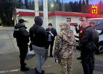 Перевіз за кордон десятки “ухилянтів”. Жителя Кременця підозрюють у незаконному бізнесі