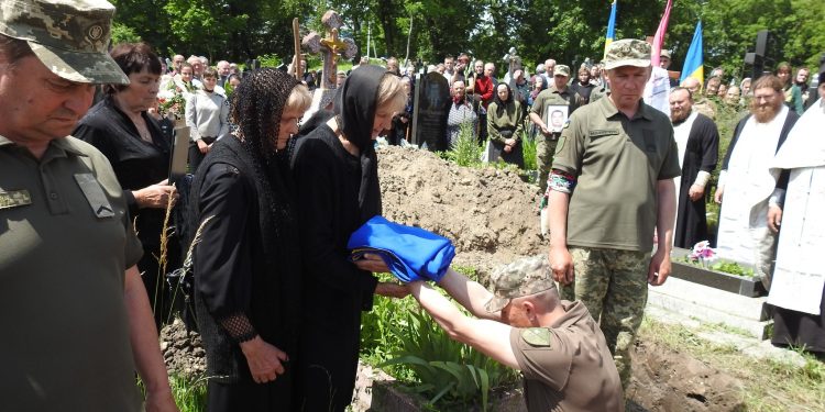 Воїна Руслана Сопігу поховали у Вишнівецькій громаді