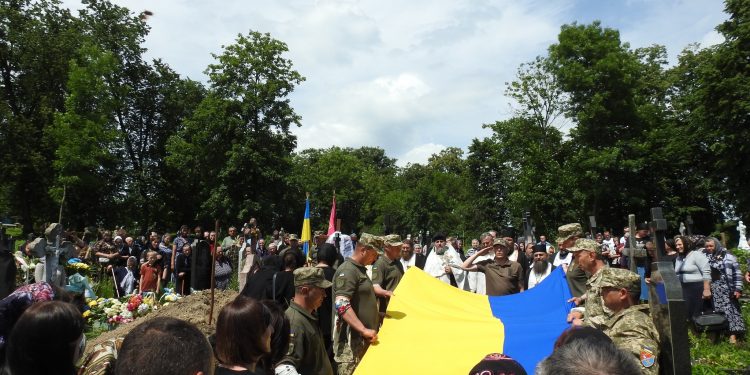 Воїна Руслана Сопігу поховали у Вишнівецькій громаді