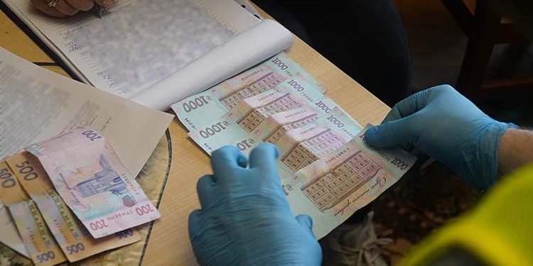 Продавця зброї викрила поліція у Тернополі