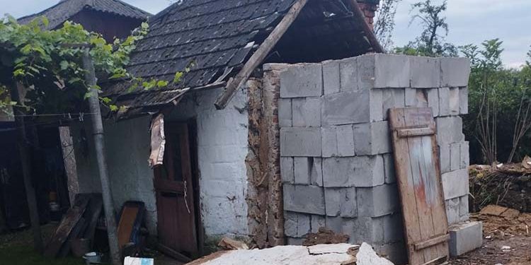 Пів тонни буд матеріалів впали на жительку Тернопільщини