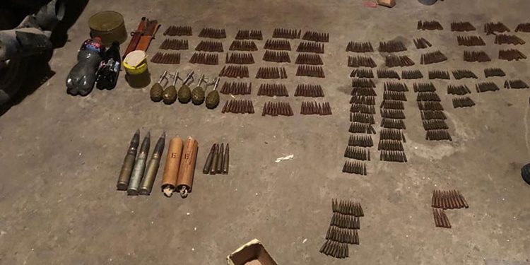 Тюремний термін загрожує чоловікові, який зберігав вдома гранати та набої